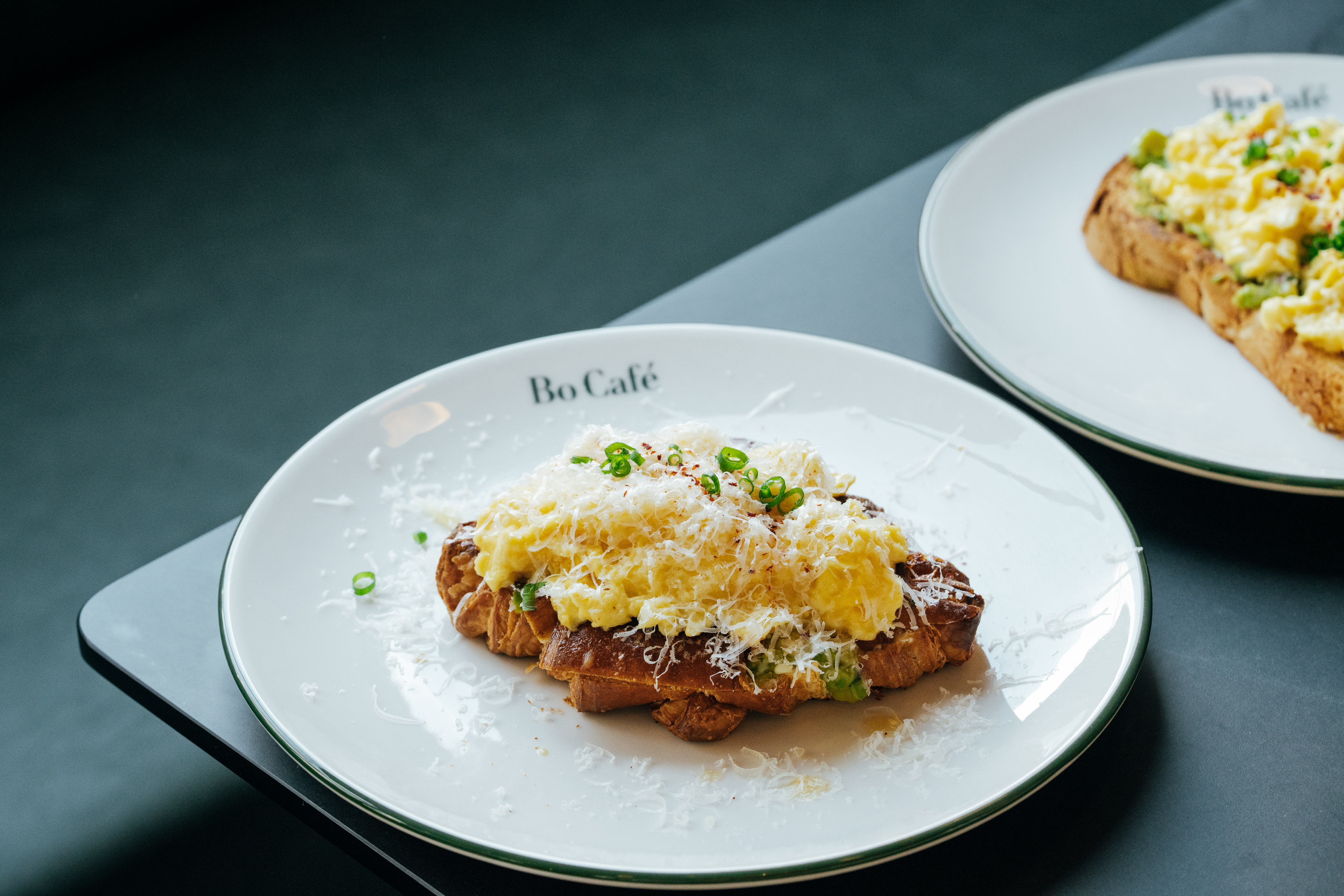 כריכים וקרואסונים